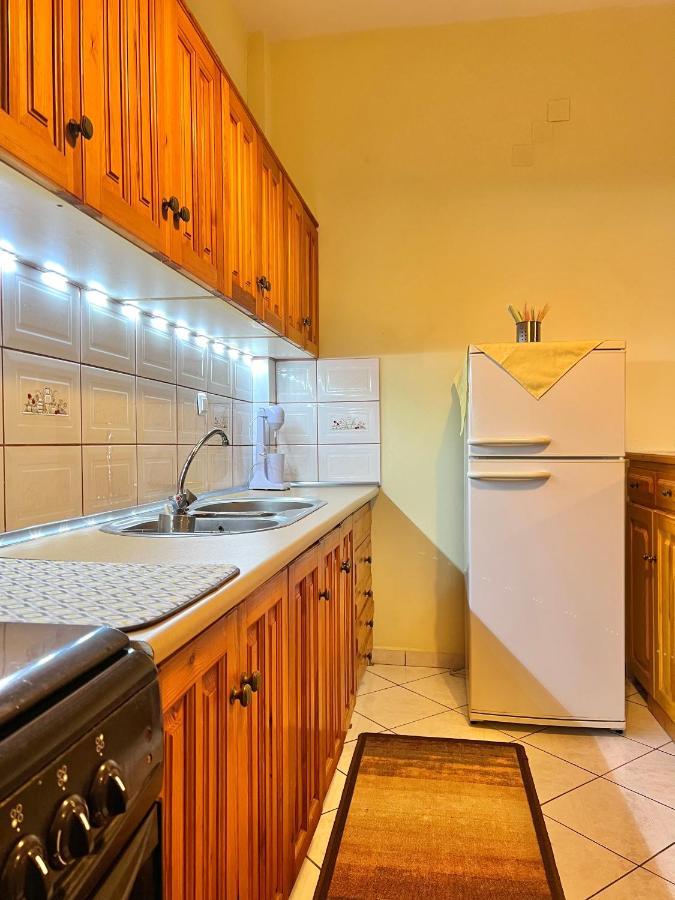 Village Apartment Маратіас Екстер'єр фото