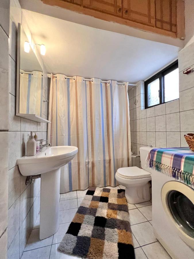Village Apartment Маратіас Екстер'єр фото