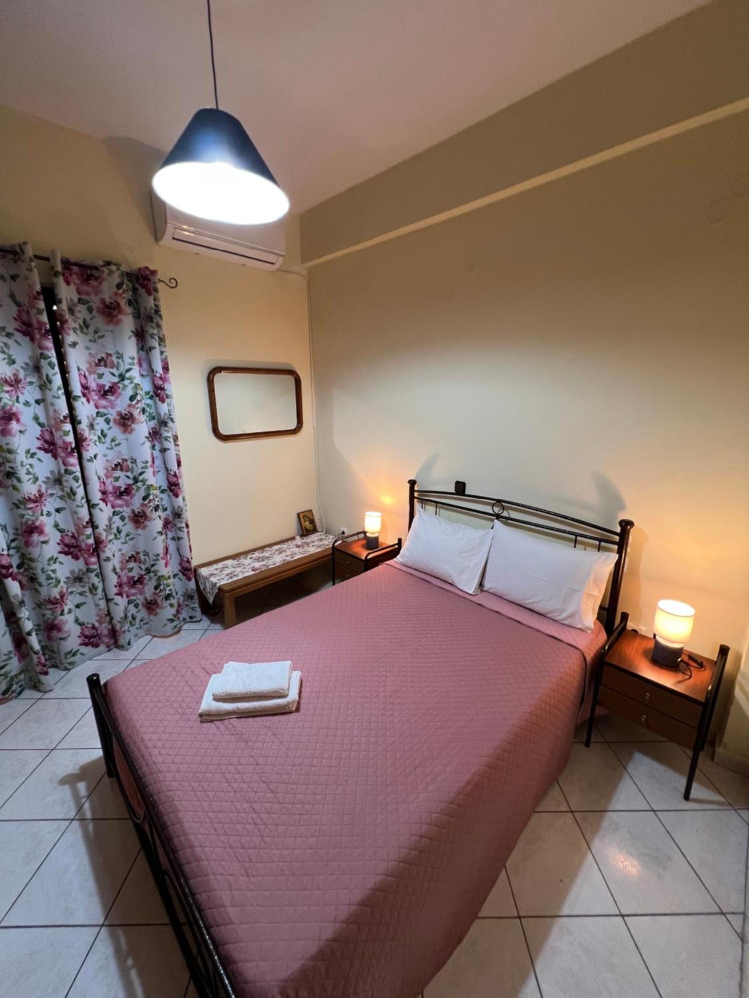 Village Apartment Маратіас Екстер'єр фото