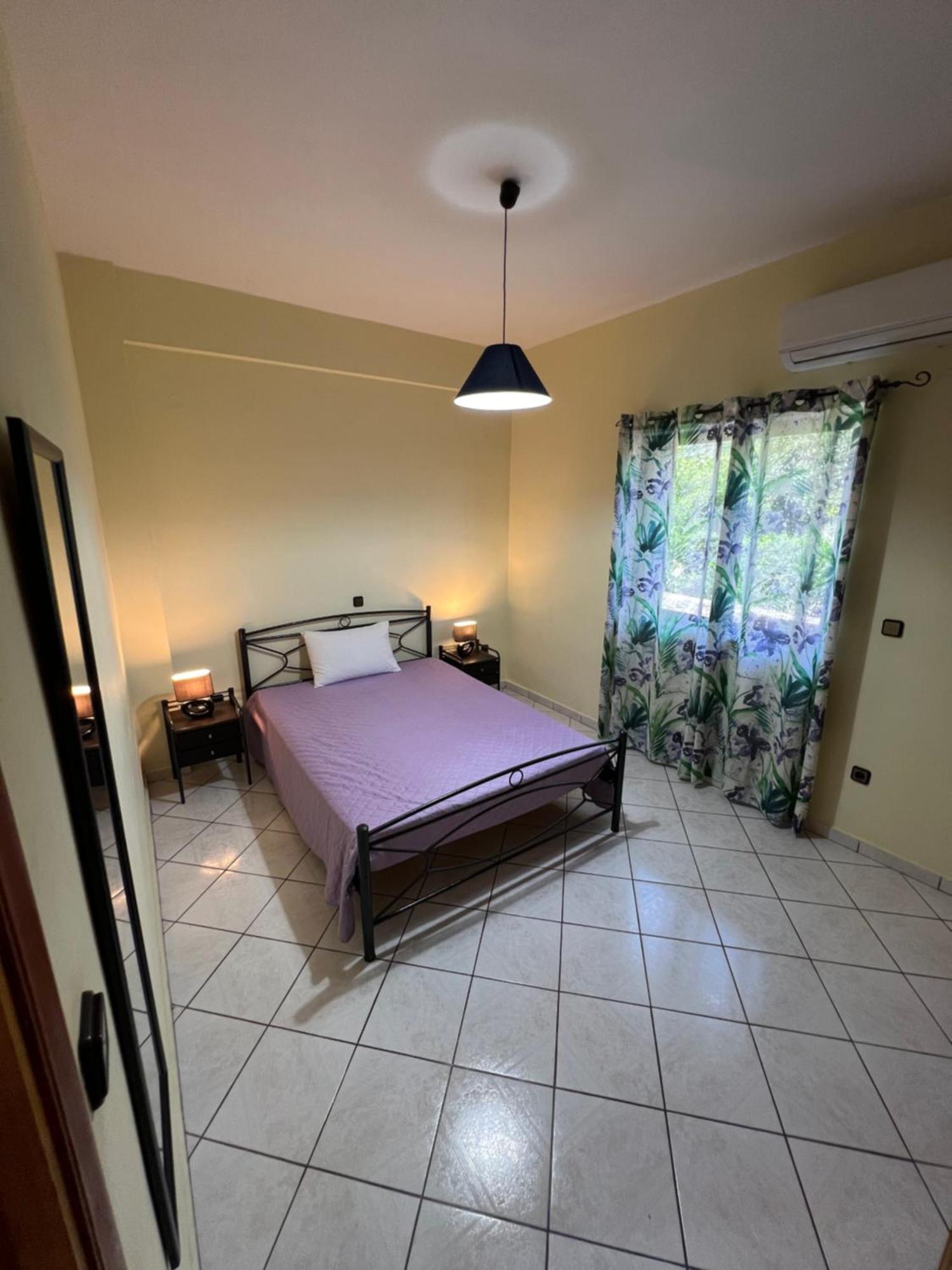 Village Apartment Маратіас Екстер'єр фото